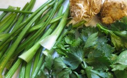 Céleri: quel goût, à quoi il ressemble et comment l'utiliser correctement