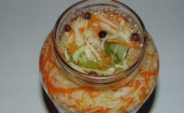 Recettes simples et délicieuses pour saler le chou en saumure avec du sel et du sucre