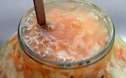 Pourquoi le jus de choucroute est-il utile pour le visage et comment préparer divers masques avec