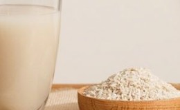 Comment bien préparer et appliquer l'eau de riz pour la diarrhée chez les enfants et les adultes