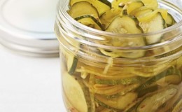 Comment préparer des concombres tranchés pour l'hiver: les recettes les plus délicieuses