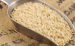 Comment le riz basmati est différent du riz ordinaire