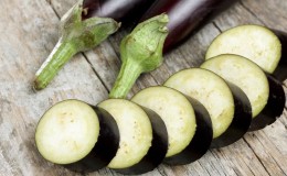 Que faire pour éviter que l'aubergine ne soit amère et est-il possible de manger des fruits amers