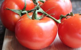 Variétés de variétés et hybrides de tomates et leurs caractéristiques