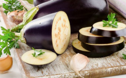 Est-il possible de manger des aubergines pour la goutte: avantages et inconvénients, recettes adaptées et taux de consommation