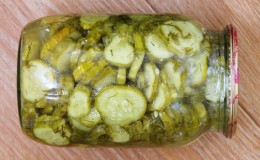 Caractéristiques du marinage de gros concombres