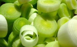 Comment faire cuire les poireaux marinés: les meilleures recettes