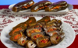 Comment faire cuire l'aubergine marinée pour l'hiver: les recettes les plus délicieuses