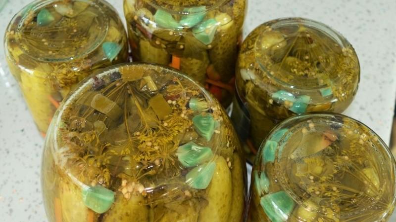 Pourquoi l'ail devient-il vert? Conseils pratiques pour se débarrasser de ce problème