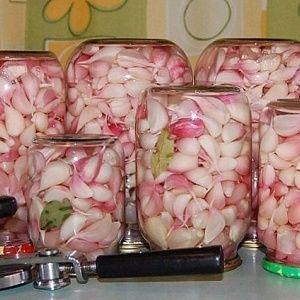 Top 20 des meilleures façons de mariner l'ail rapidement et savoureusement à la maison