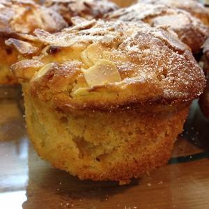 Ce qui est bon à propos de la farine de graines de citrouille et comment l'utiliser pour la santé, la beauté et de délicieuses recettes