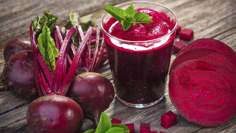 Le jus de betterave aide-t-il avec un rhume et comment préparer des gouttes naturelles pour enfants et adultes