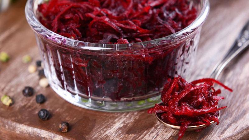 Délicieux guérisseur directement du jardin - betteraves bouillies: avantages et dommages pour le foie