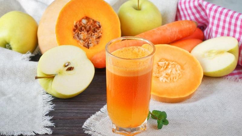 Comment faire du jus de citrouille fraîchement pressé: les meilleures recettes avec l'ajout de légumes et de fruits, application pour le traitement