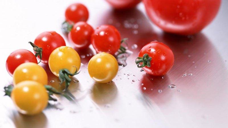 Comment faire de délicieuses tomates cerises marinées: les meilleures recettes et recommandations de femmes au foyer expérimentées