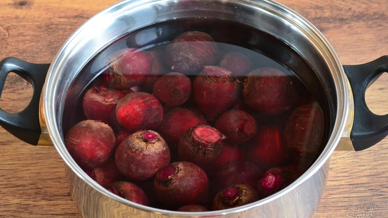 Comment utiliser correctement le bouillon de betterave pour diverses maladies: avantages et inconvénients