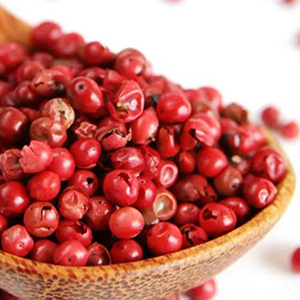 Comment et où pousse le poivre rose et dans quelles zones il est utilisé