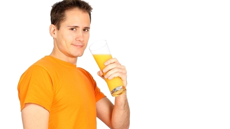 Pourquoi le jus de citrouille avec de la pulpe est utile pour les hommes, les femmes et les enfants: nous préparons une boisson curative de nos propres mains