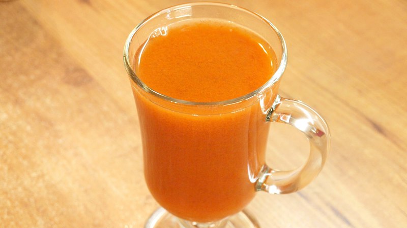 Pourquoi le jus de citrouille avec de la pulpe est utile pour les hommes, les femmes et les enfants: nous préparons une boisson curative de nos propres mains