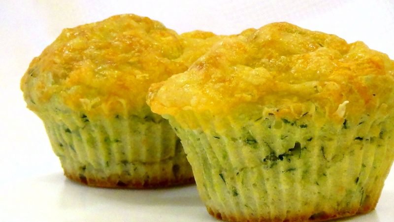 Qu'est-ce que les courgettes courgettes: nous nous familiarisons avec la vue, cultivons sur notre site et l'utilisons pour de délicieux plats