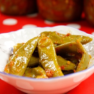 Comment faire cuire les poivrons tsitsak marinés pour l'hiver: recettes simples et recommandations pour la préparation et le stockage