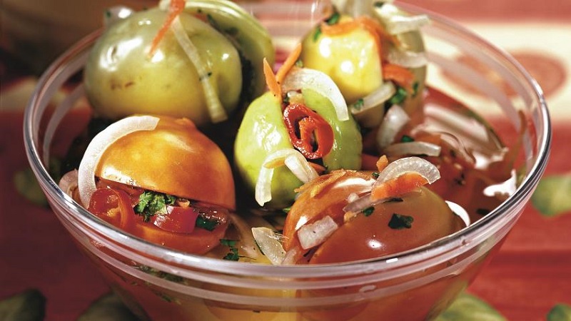 Comment cuisiner les tomates vertes les plus délicieuses pour l'hiver: une sélection des meilleures recettes