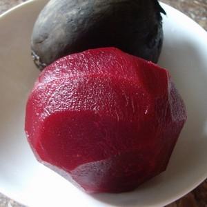 Comment fermenter les betteraves à la maison: les recettes les plus délicieuses pour les préparations et les conseils utiles pour leur préparation