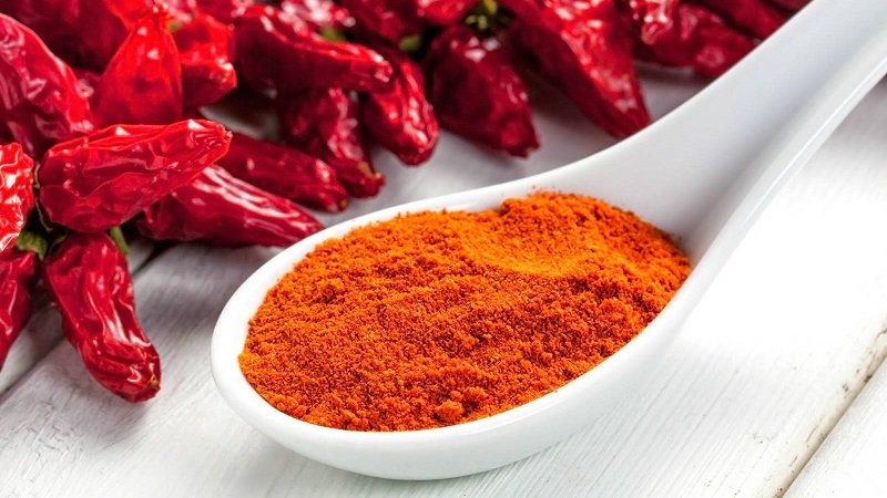 Poivron rouge et paprika: en quoi ils diffèrent l'un de l'autre