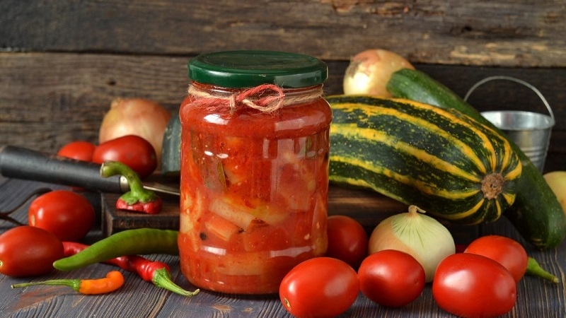 Les meilleures recettes pour préparer les courgettes pour l'hiver: nous faisons de délicieuses préparations rapidement et facilement