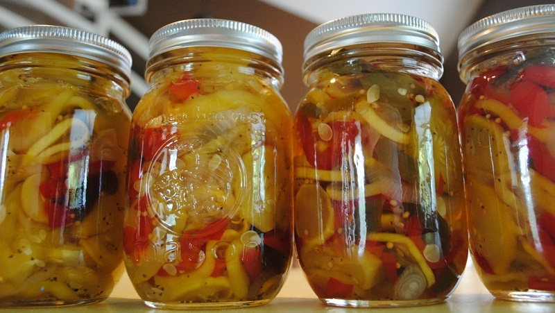 Les meilleures recettes pour préparer les courgettes pour l'hiver: nous faisons de délicieuses préparations rapidement et facilement