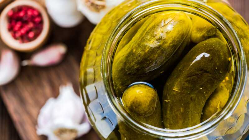 Les avantages et les inconvénients du cornichon de concombre pour le corps