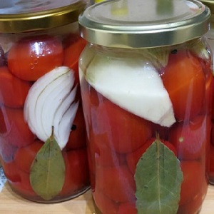 Les recettes les plus délicieuses pour mariner les tomates cerises pour l'hiver dans des bocaux: instructions et secrets de ménagères expérimentées