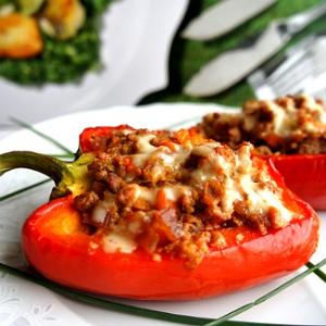 Variété de poivre Morozko à haut rendement et à maturation précoce pour les serres et les terrains ouverts