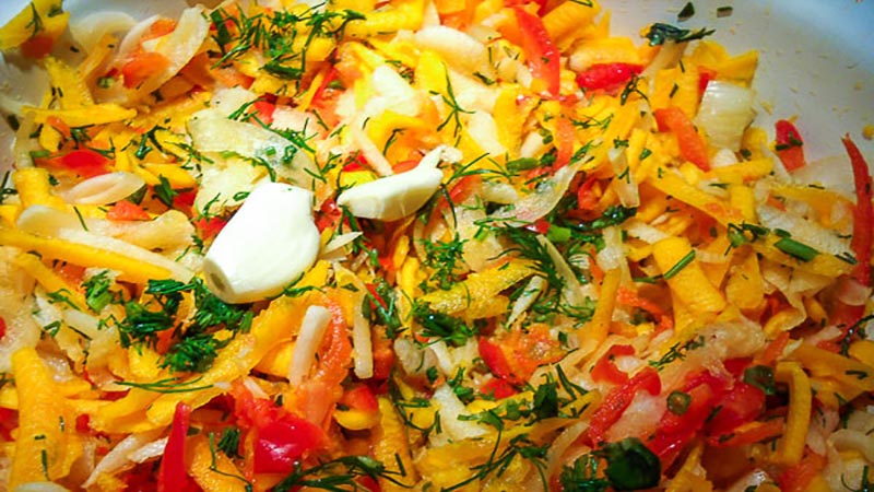 Comment préparer une citrouille pour l'hiver: les meilleures recettes pour conserver les collations et les desserts, congeler, sécher et sécher un légume