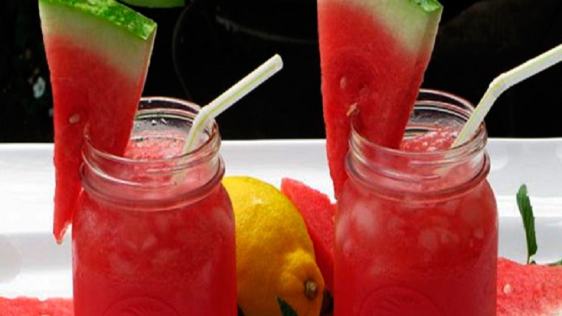 Comment cuisiner une compote de pastèque délicieuse et saine: les meilleures recettes pour une boisson rafraîchissante et des préparations pour l'hiver