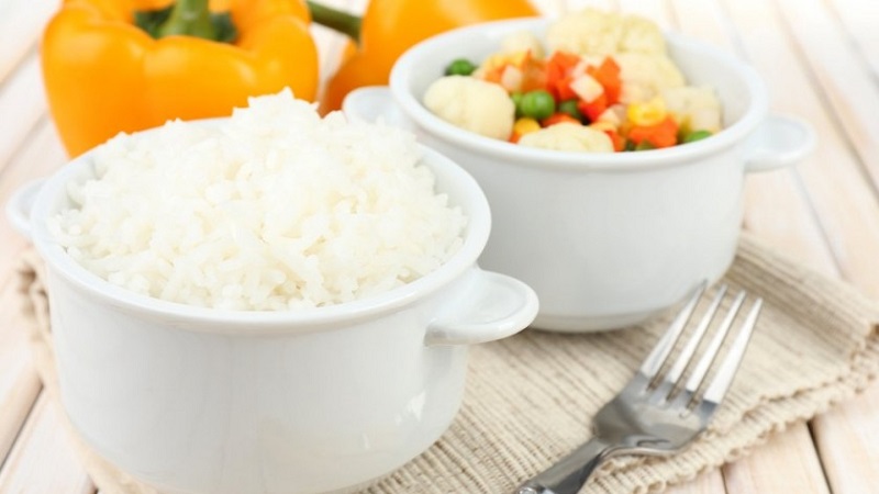 Perdre des kilos en trop facilement et sans grève de la faim avec le régime riz