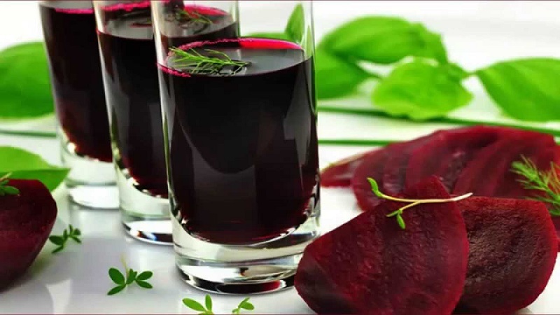 Pourquoi le jus de betterave est-il utile: préparez vous-même une boisson curative et buvez-la correctement