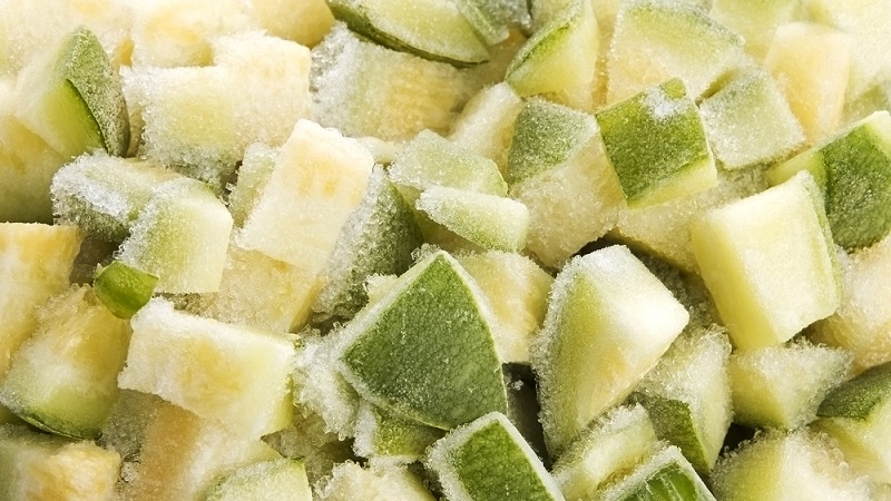 Est-il possible de congeler des courgettes pour l'hiver et comment le faire correctement: instructions pour la récolte et conseils de ménagères expérimentées