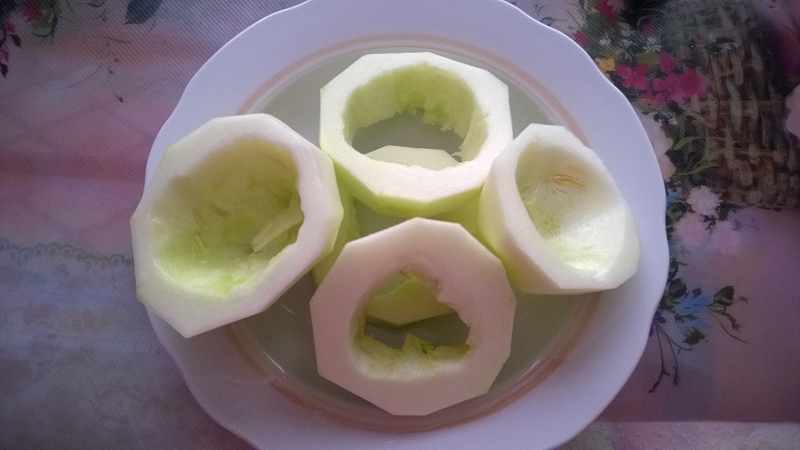 Comment faire cuire des courgettes en conserve pour l'hiver: les recettes les plus délicieuses et inhabituelles pour la couture