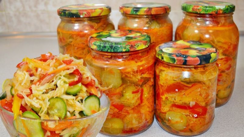 Comment faire cuire des courgettes en conserve pour l'hiver: les recettes les plus délicieuses et inhabituelles pour la couture