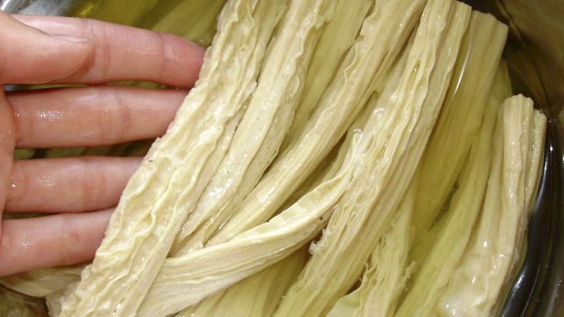 Qu'est-ce que l'asperge de soja, en quoi elle est utile et comment l'utiliser correctement