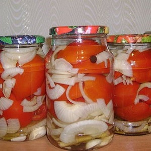 Comment cuisiner de délicieuses tomates en conserve pour l'hiver dans des pots d'un litre: une sélection des meilleures recettes