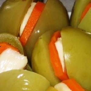 Comment préparer des tomates vertes pour l'hiver: couvrir les tomates vertes selon les meilleures recettes