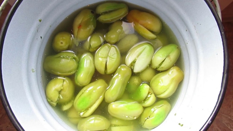 Où et comment conserver les tomates vertes pour qu'elles deviennent rouges le plus rapidement possible et comment conserver les fruits mûrs pendant longtemps