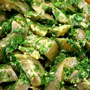 Comment faire cuire l'aubergine marinée pour l'hiver: les recettes les plus délicieuses