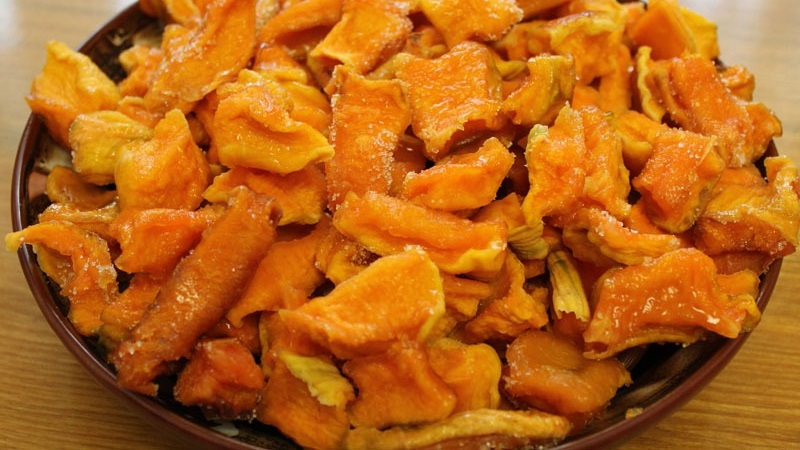 Collations saines à la maison: comment sécher correctement la citrouille dans une sécheuse électrique et avec ce que vous pouvez la manger