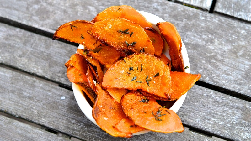 Collations saines à la maison: comment sécher correctement la citrouille dans une sécheuse électrique et avec ce que vous pouvez la manger