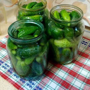 Comment préparer de délicieux cornichons à la moutarde pour l'hiver