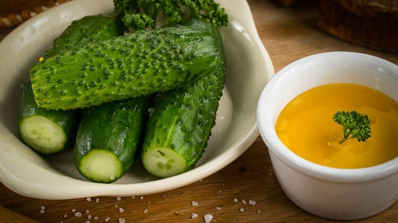 Les avantages et les inconvénients des concombres au miel pour le corps humain