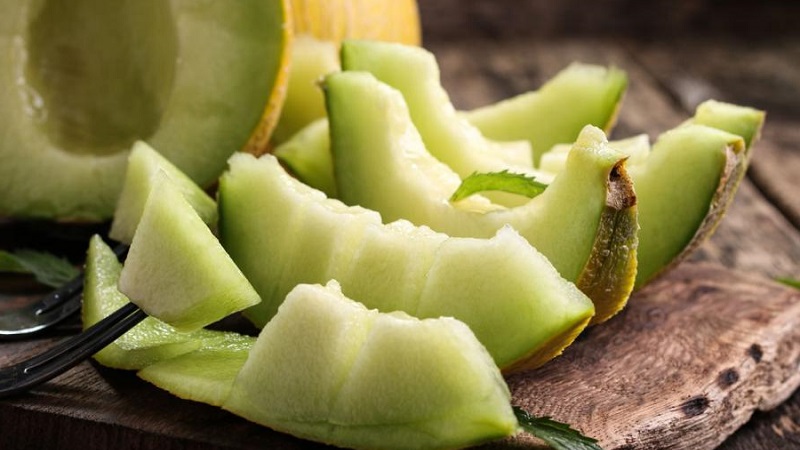 Combien de melon pouvez-vous manger par jour: taux de consommation, propriétés bénéfiques et teneur en calories